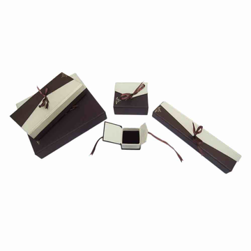 Brown cream ribbon jewellery box by 
